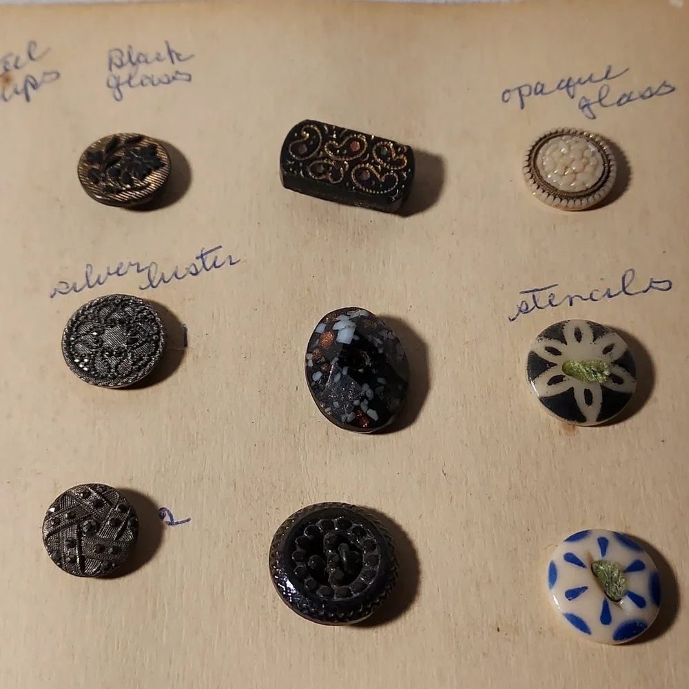Antique Buttons Different Designs On Cardboard By Grandma Metal Steel Misc - Picture 8 of 11